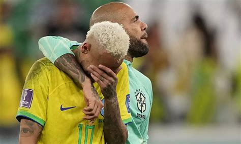 FIFA World Cup 2014: Neymar's Absence and Brazil's Tearful Defeat